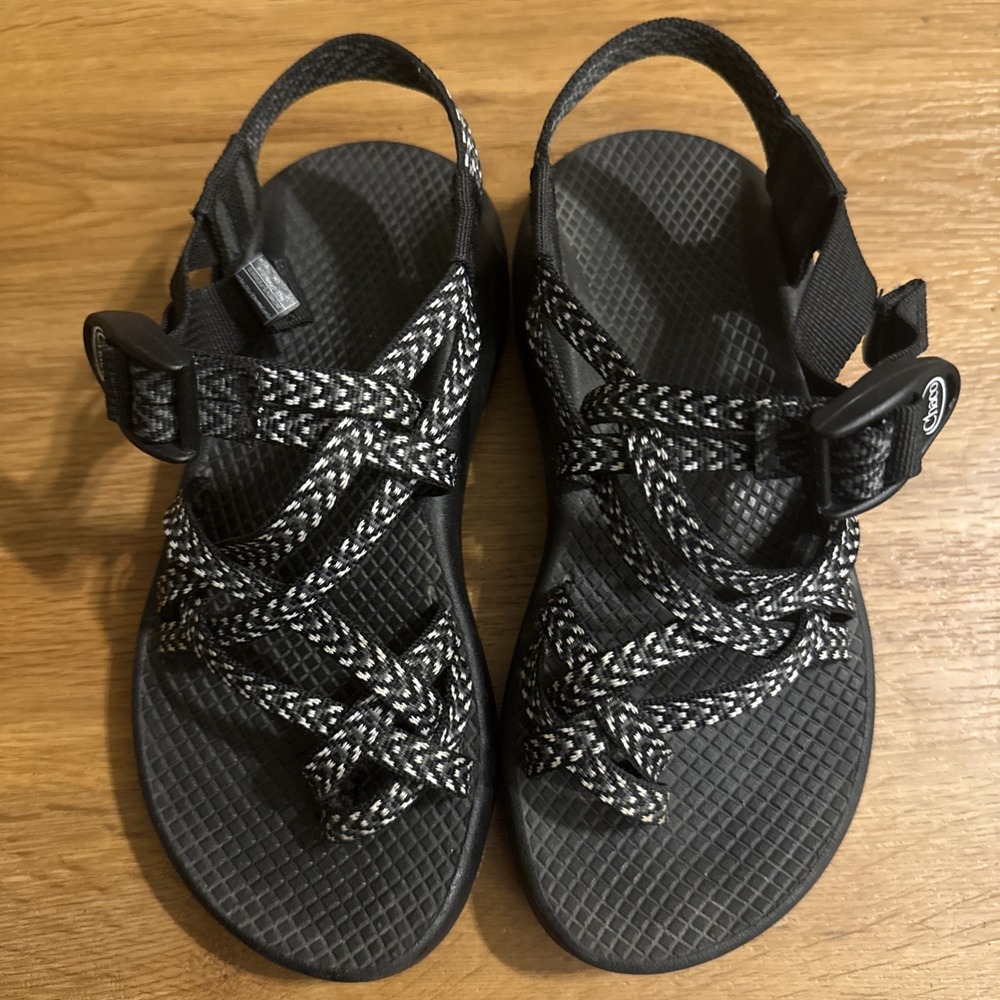 Chaco ZX/2 Classic Sandals Black White Toe Loop Adjustable Sport Hiking Womens 5